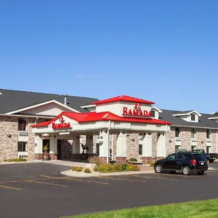 Ramada By Wyndham Wisconsin Dells I-90 Hotel Lake Delton Bagian luar foto