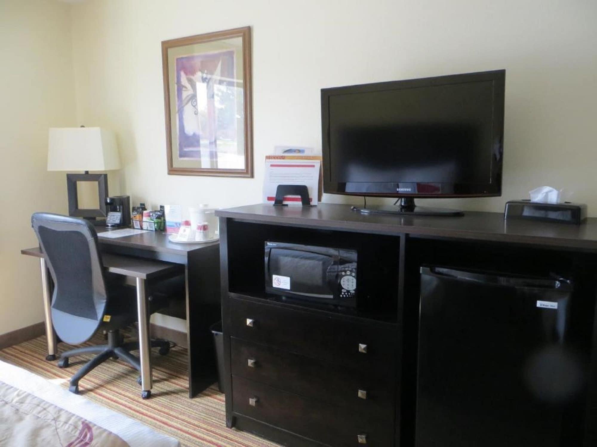 Ramada By Wyndham Wisconsin Dells I-90 Hotel Lake Delton Bagian luar foto