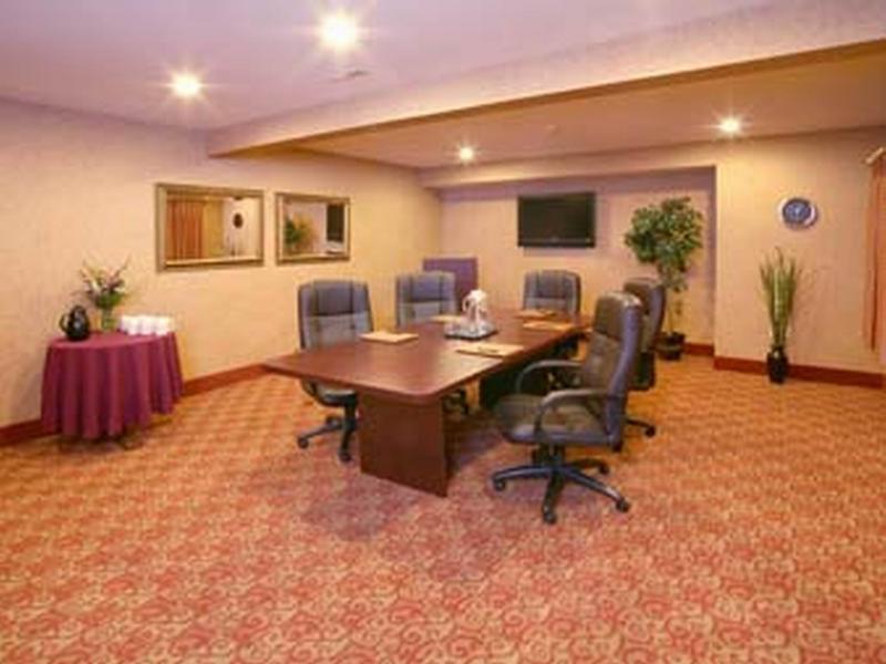 Ramada By Wyndham Wisconsin Dells I-90 Hotel Lake Delton Bagian luar foto